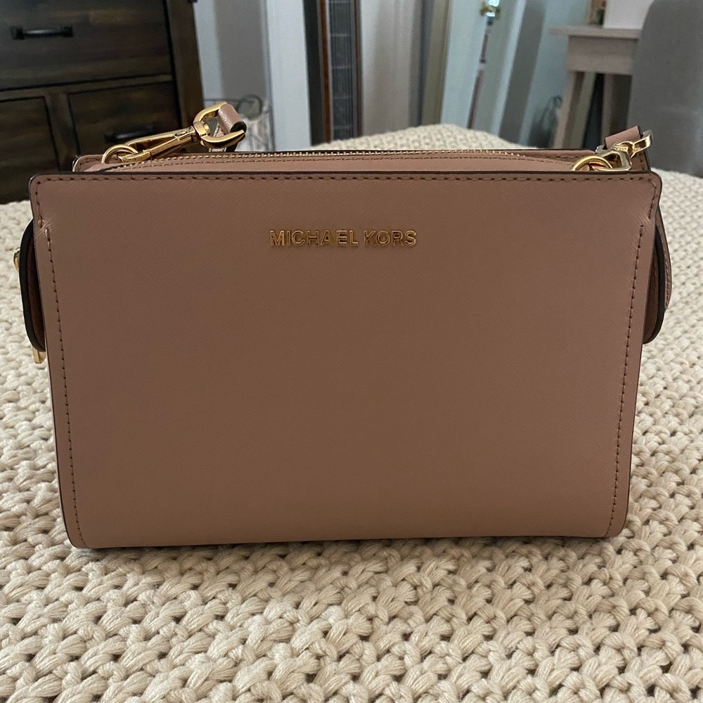 Michael Kors Leslie medium messenger bag